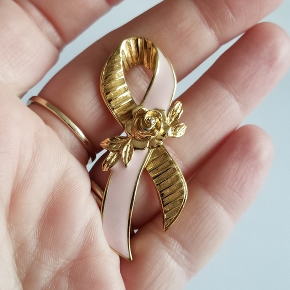 Avon Breast Cancer ribbon brooch pink gold rose - Picture 5 of 8